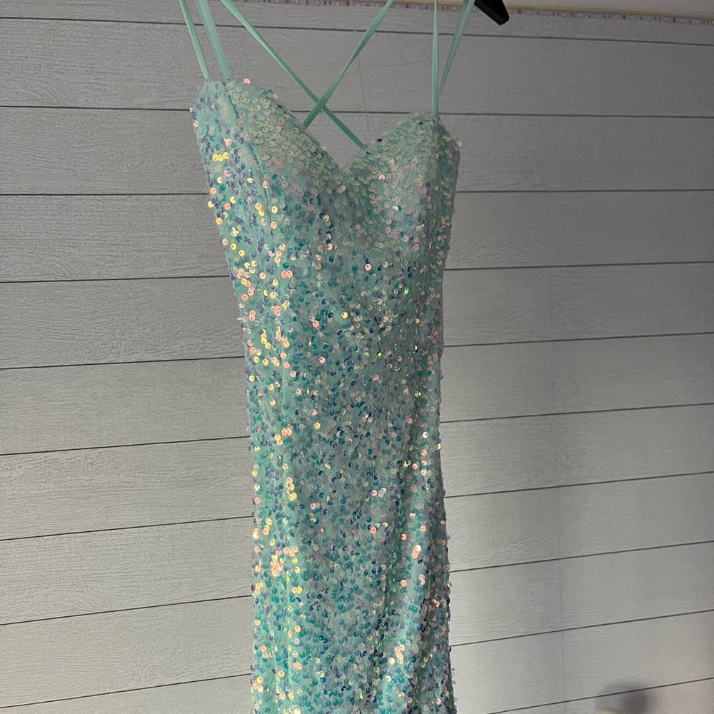 NEW PROM DRESS